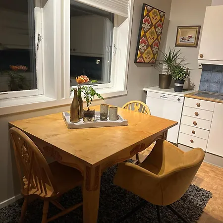 Vollsnes Lodge Hjelle